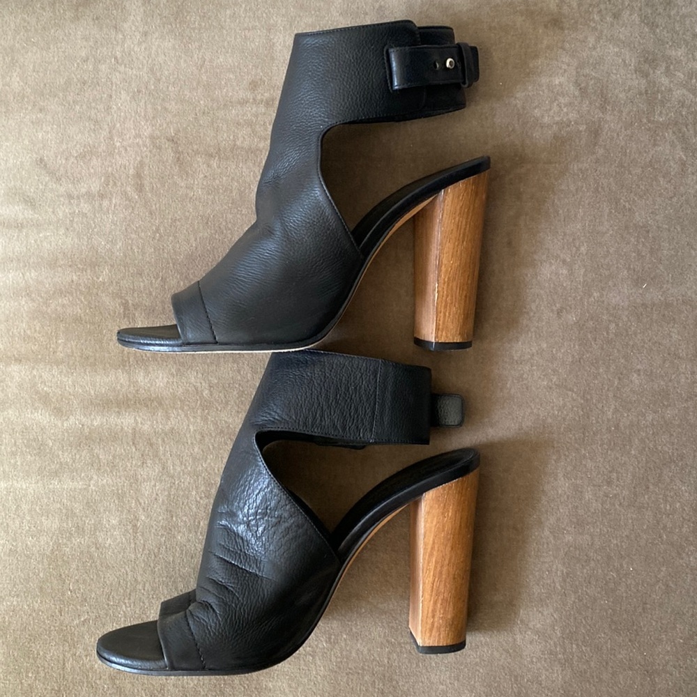 Vince Black Leather Wood Block Heel Sandals
